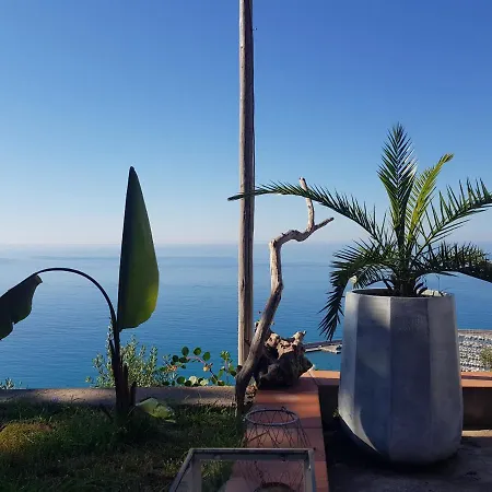 Вилла La Bouganvilla Charme & Relax Vista Mare *