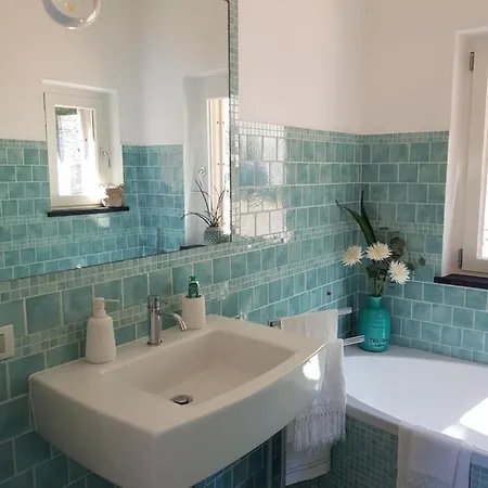 Вилла La Bouganvilla Charme & Relax Vista Mare Финале Лигуре
