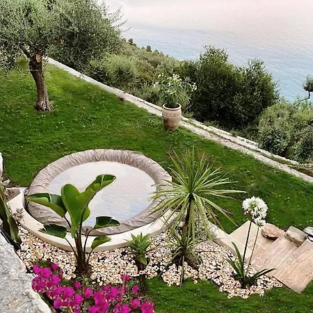 La Bouganvilla Charme & Relax Vista Mare Вилла