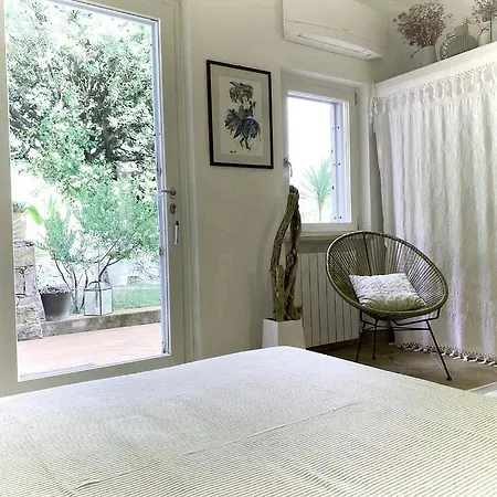 La Bouganvilla Charme & Relax Vista Mare Вилла Финале Лигуре