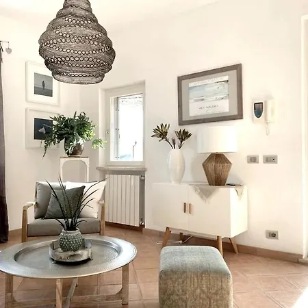 La Bouganvilla Charme & Relax Vista Mare * Finale Ligure