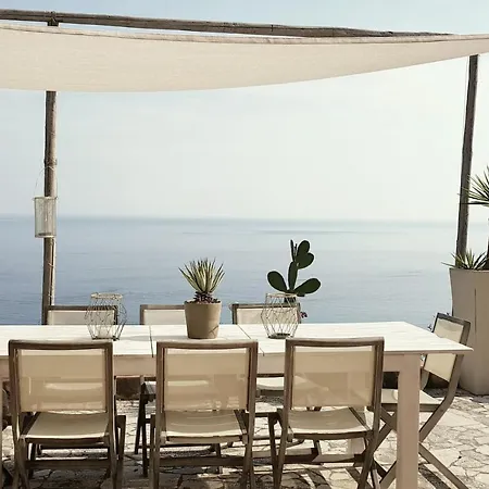 Villa La Bouganvilla Charme&relax Vista Mare *