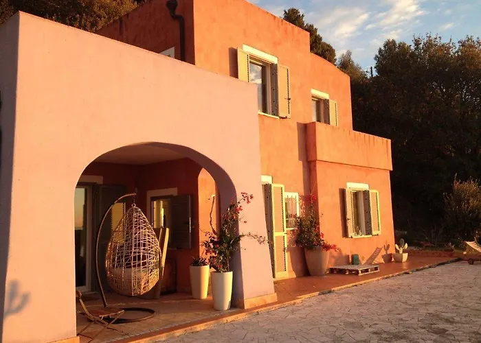 فيلة La Bouganvilla Charme & Relax Vista Mare فينالي ليغوري