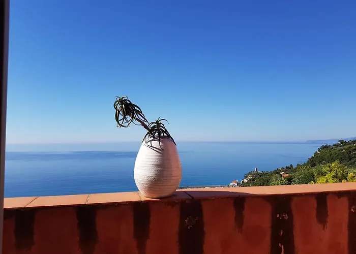 La Bouganvilla Charme & Relax Vista Mare فيلة