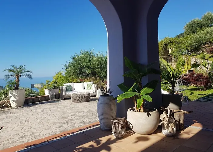 La Bouganvilla Charme & Relax Vista Mare *