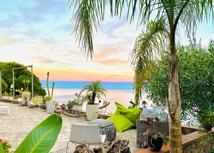 La Bouganvilla Charme & Relax Vista Mare فيلة *