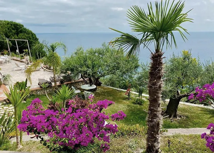 La Bouganvilla Charme & Relax Vista Mare וילה *